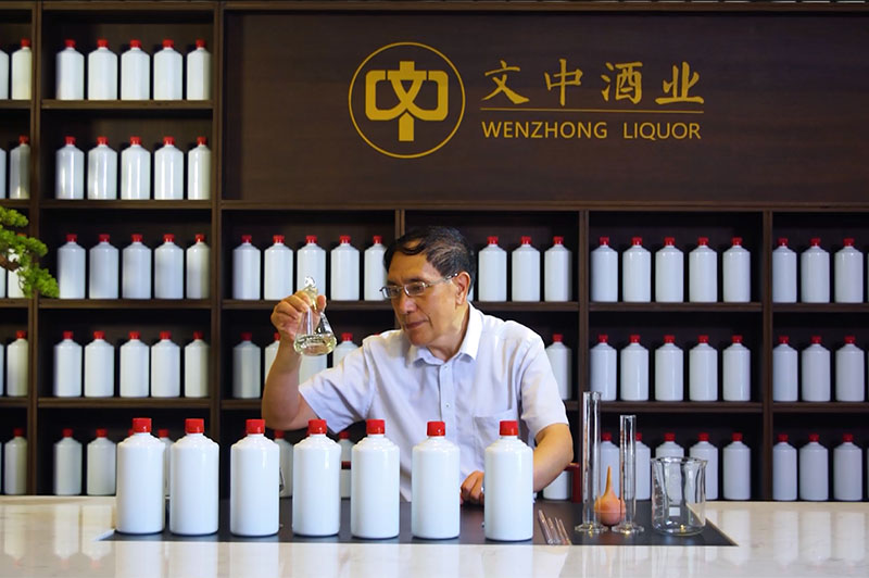 勾兌酒對身體有什么傷害？行業(yè)亂象成為了罪魁禍首！
